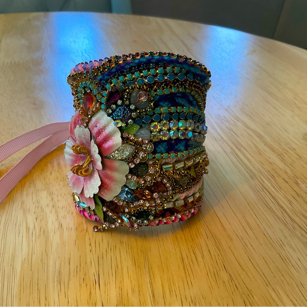 Doloris petunia vintage handmade cuff bracelet
